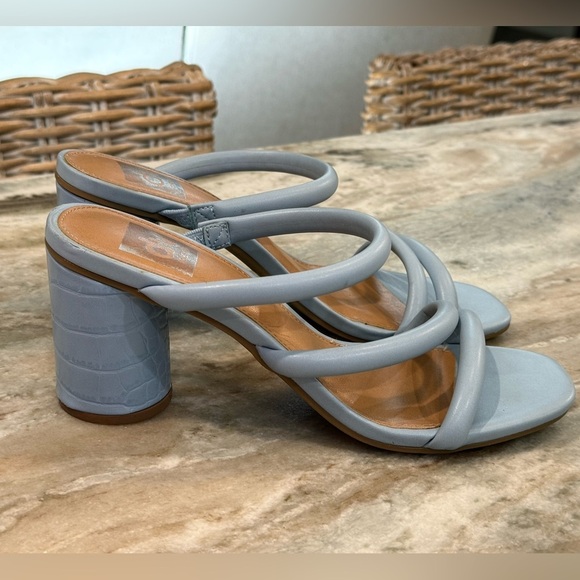 Women’s DOLCE VITA Myla pale blue leather heeled sandals- Size 7.5. - Picture 4 of 8